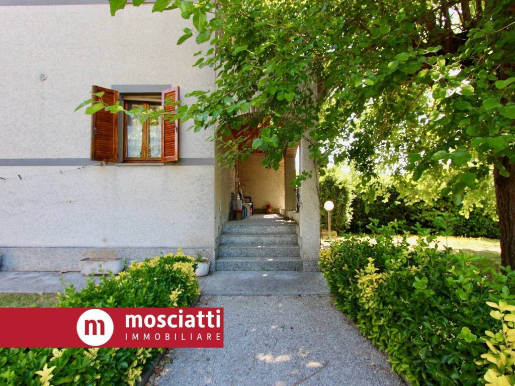 Villa a Matelica in Via Aristide Merloni, 35 - Foto 5