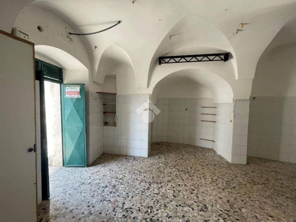 Casa indipendente a Ceglie messapica in Via Bonghi, 1 - Foto 5