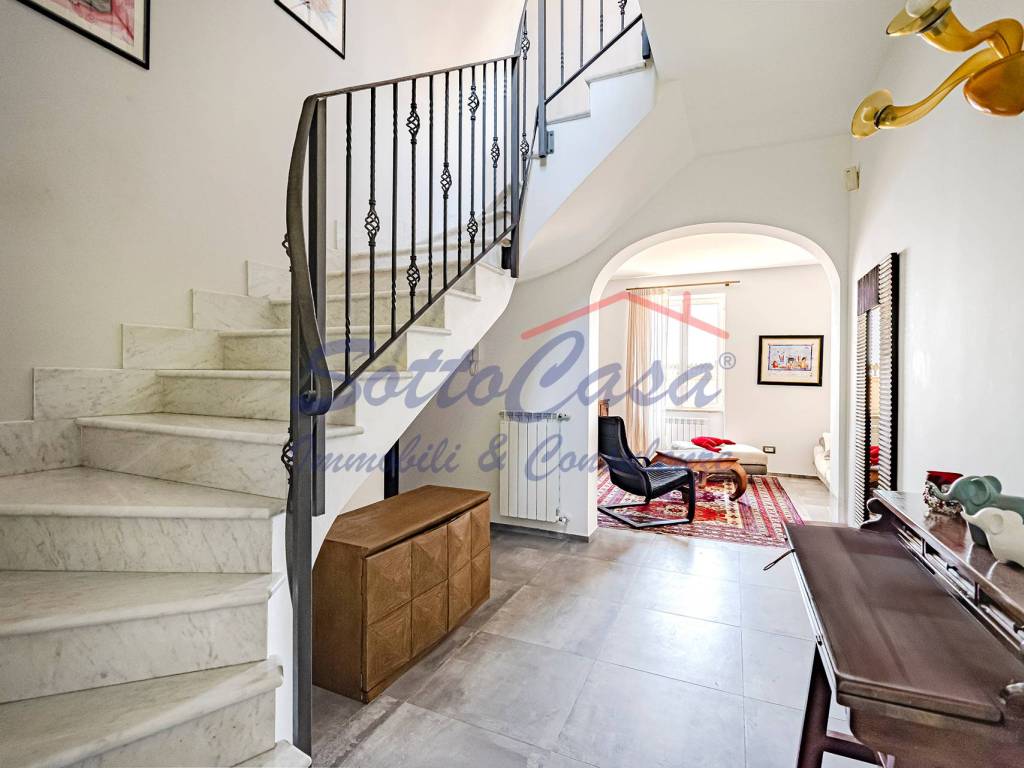 Villa a Borgio verezzi in Via 25 Aprile - Foto 2