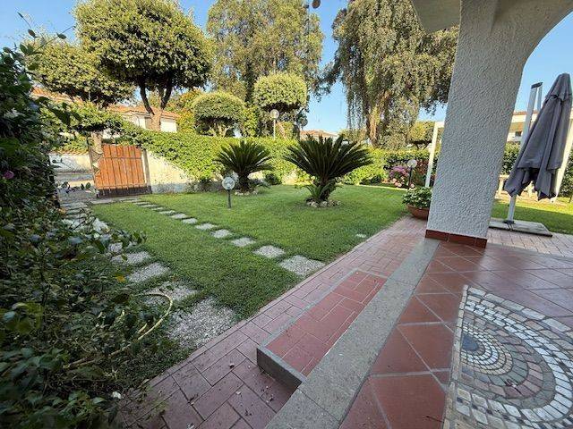 Villa a Sabaudia in Via Aquilone - Foto 3