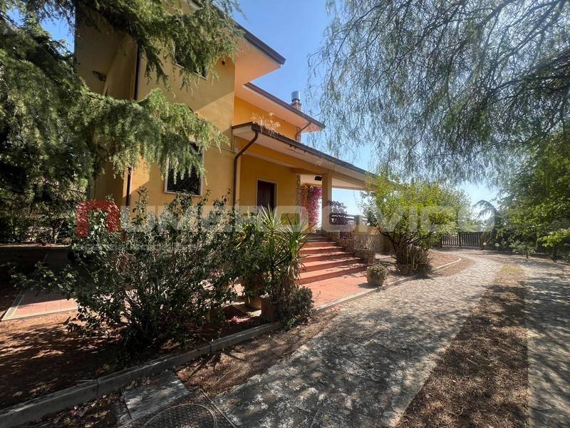 Villa a Foggia in Contrada Junco - Foto 3