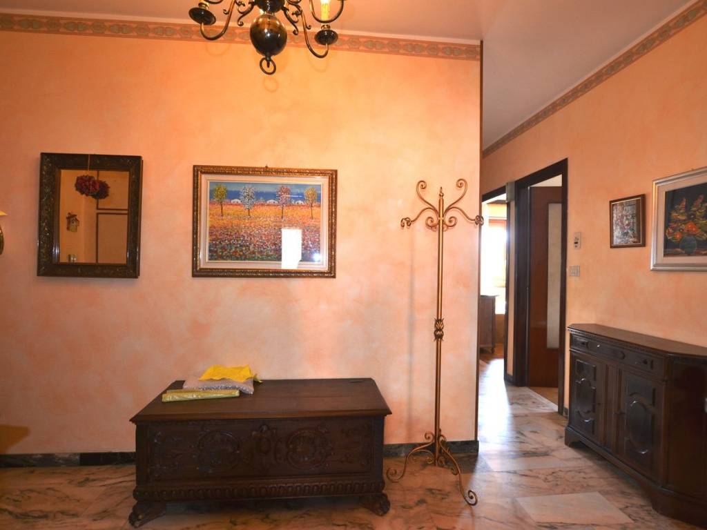 Appartamento a Biella in Via Oreste Mombello, 3 - Foto 5