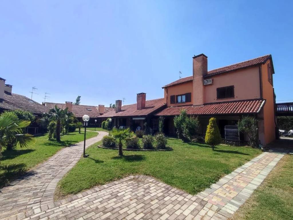 Villa a Porto viro in Via Marina Nuova, 5 - Foto 3