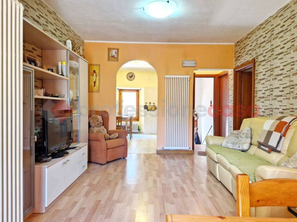 Casa indipendente a Tornimparte in Via del Corso, 63 - Foto 5