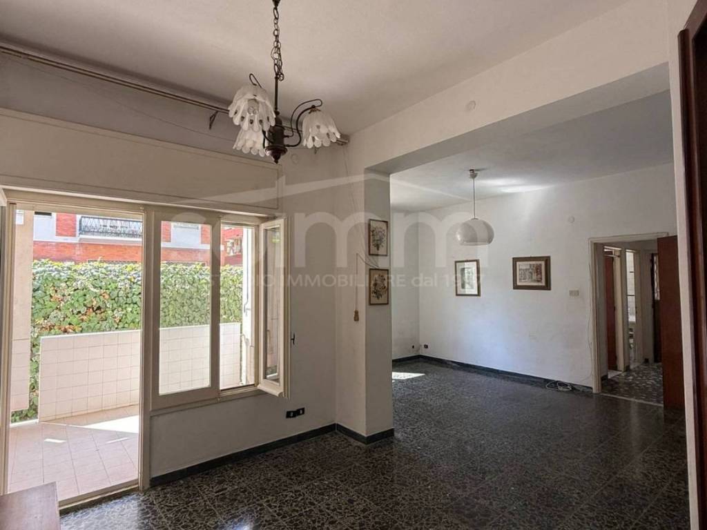 Appartamento a Cagliari in Via Enrico Besta, 6 - Foto 2