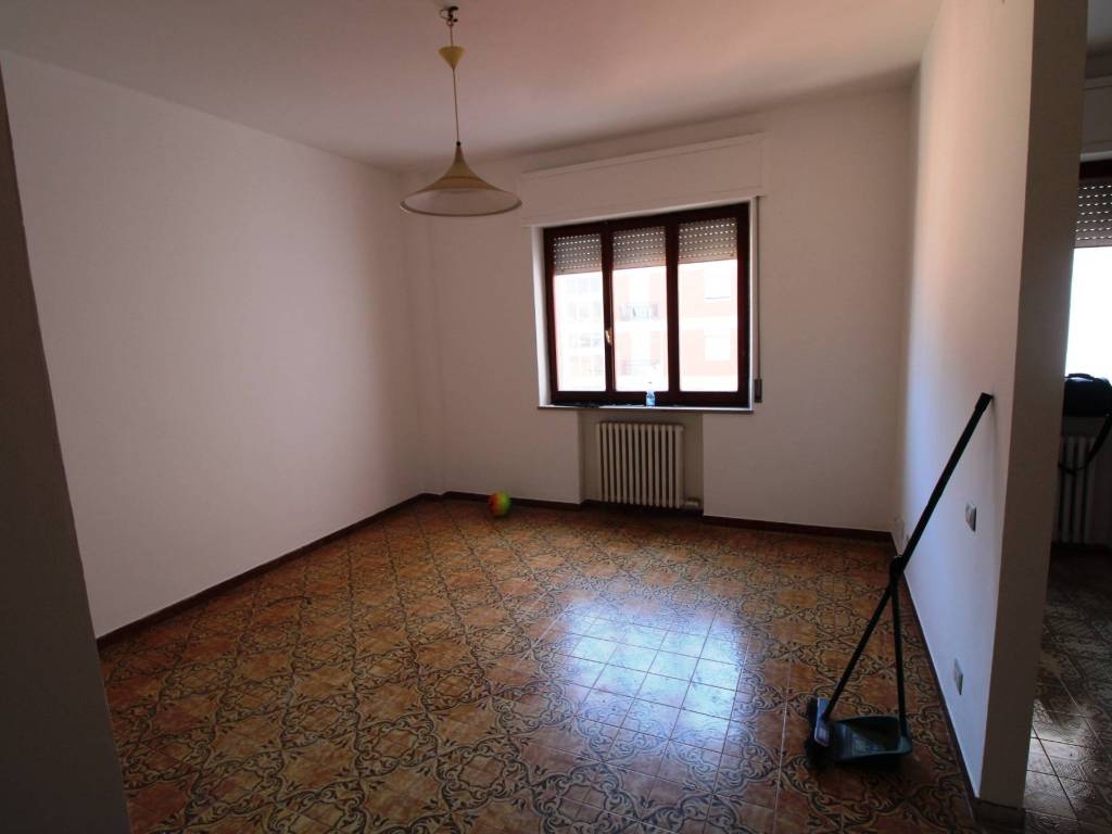 Appartamento a Civitanova marche in Via Regina Margherita, 162 - Foto 2