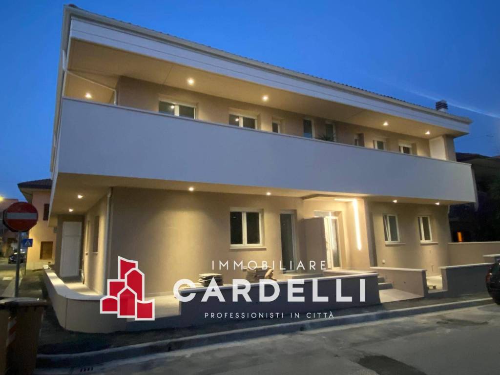 Appartamento a Civitanova marche in Via Petrarca, 18 - Foto 2