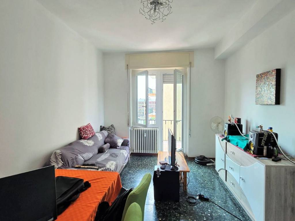 Appartamento a Arona in Via Vittorio Veneto, 11 - Foto 2