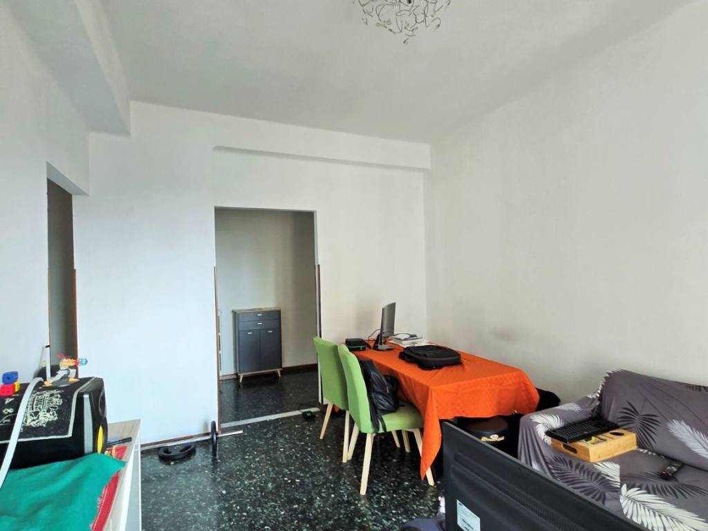 Appartamento a Arona in Via Vittorio Veneto, 11 - Foto 4