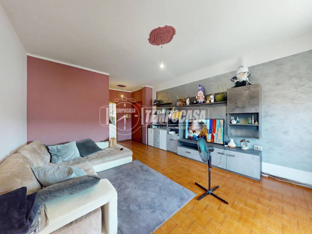 Appartamento a Castagnito in Via Alba - Foto 2