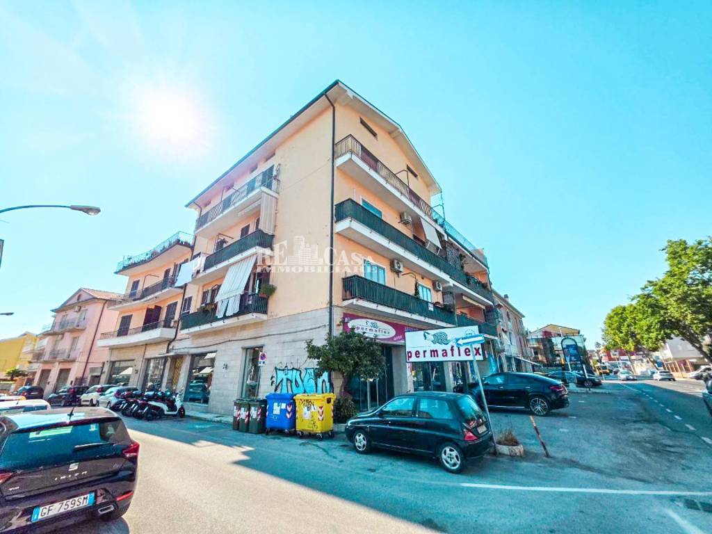 Appartamento a San benedetto del tronto in Via De Amicis, 4 - Foto 2