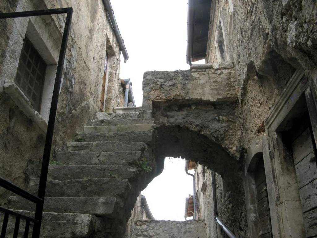 Appartamento a Castelvecchio calvisio in Via Del Forno S.N.C. - Foto 2