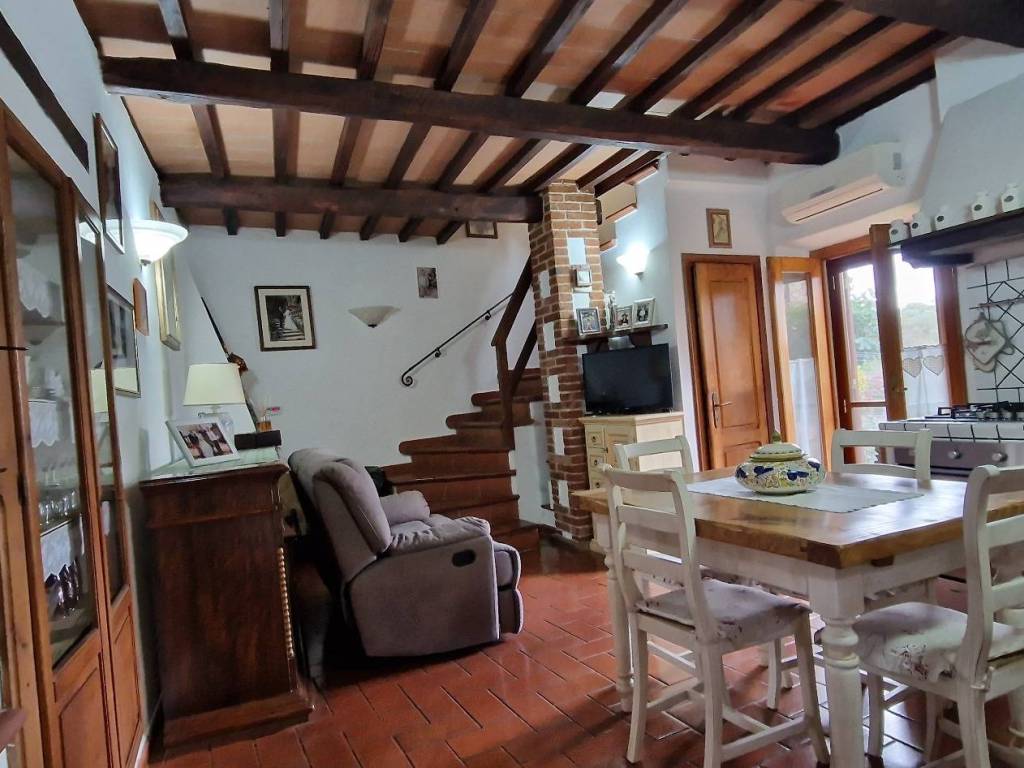 Villa a Magliano in toscana in Piazza Morandini, 3 - Foto 2