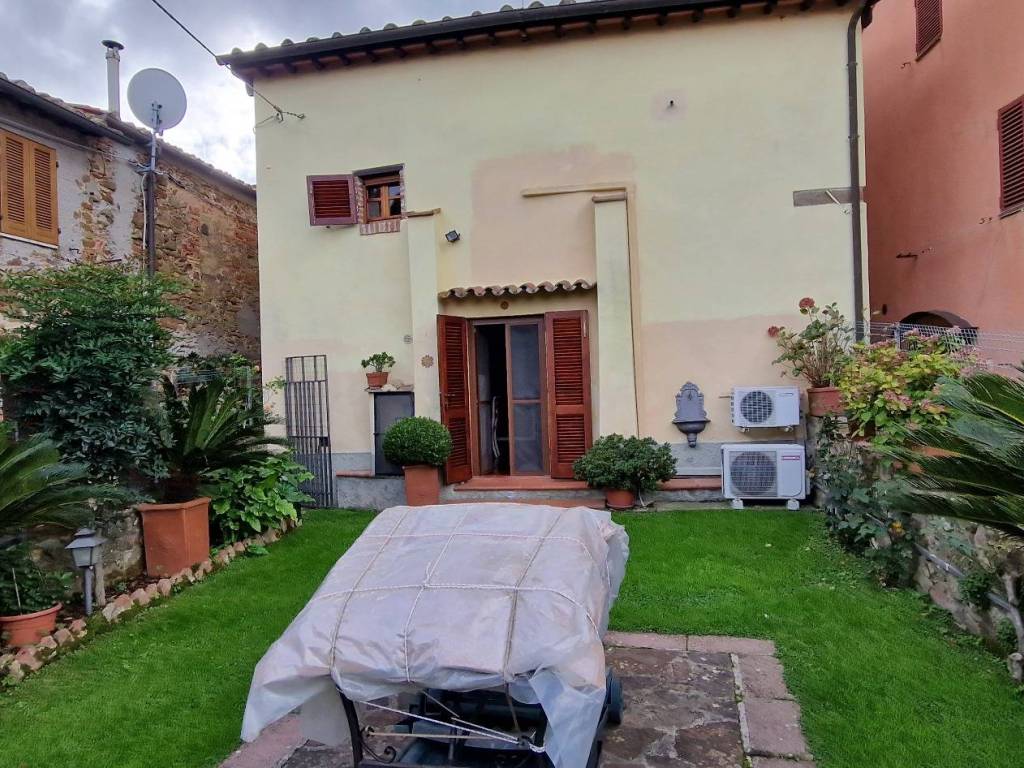 Villa a Magliano in toscana in Piazza Morandini, 3 - Foto 5