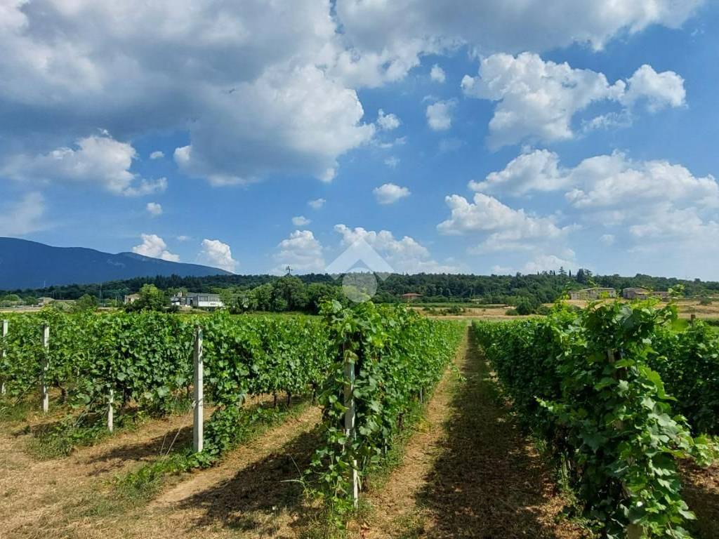 Terreno a Caprino veronese in PIAZZA STRINGA - Foto 3