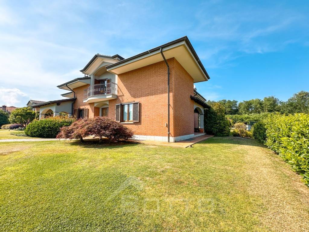 Villa a Gattinara in VIA COSSATO - Foto 4