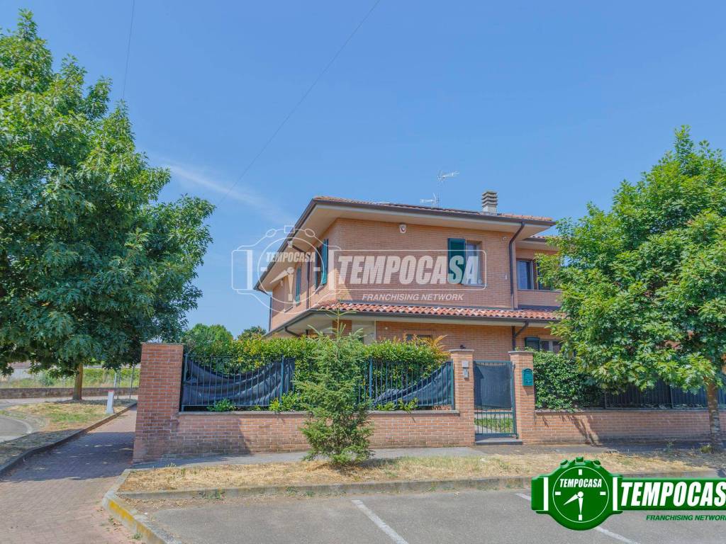 Villa a Trivolzio in Via delle Robinie - Foto 2