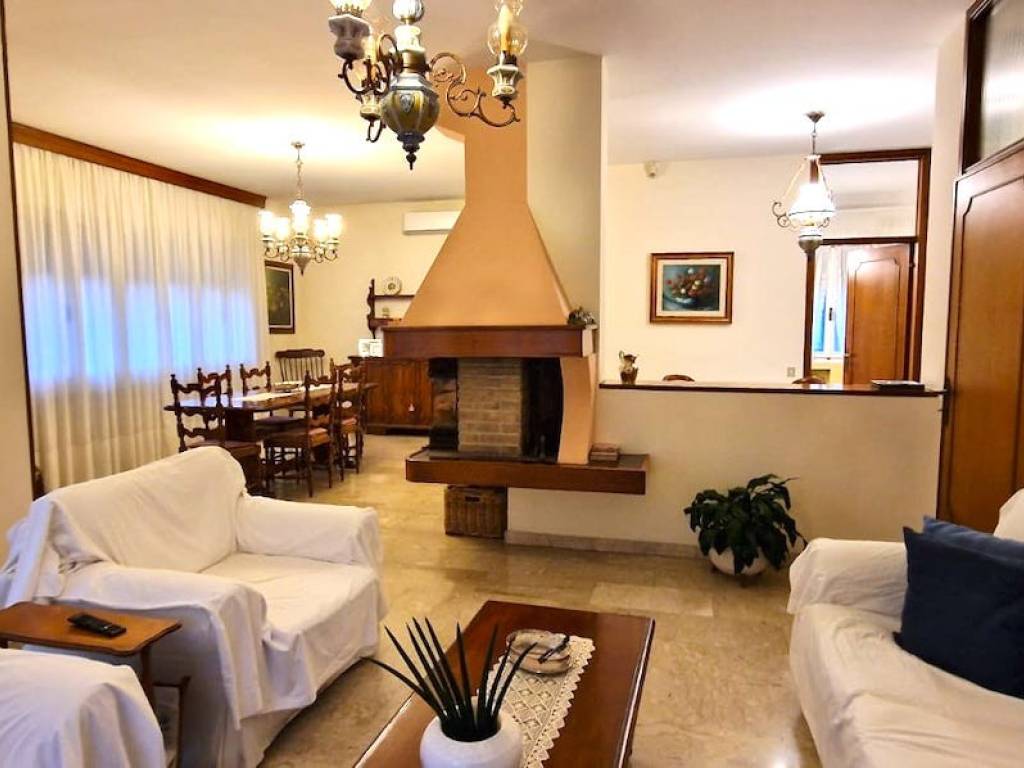 Villa a Noventa padovana in Via 25 Aprile - Foto 2