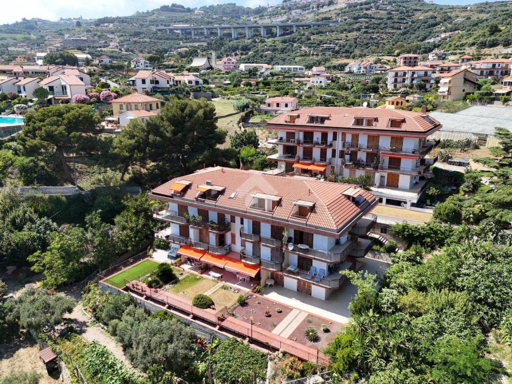 Appartamento a Costarainera in Via piani paorelli, 21 - Foto 5