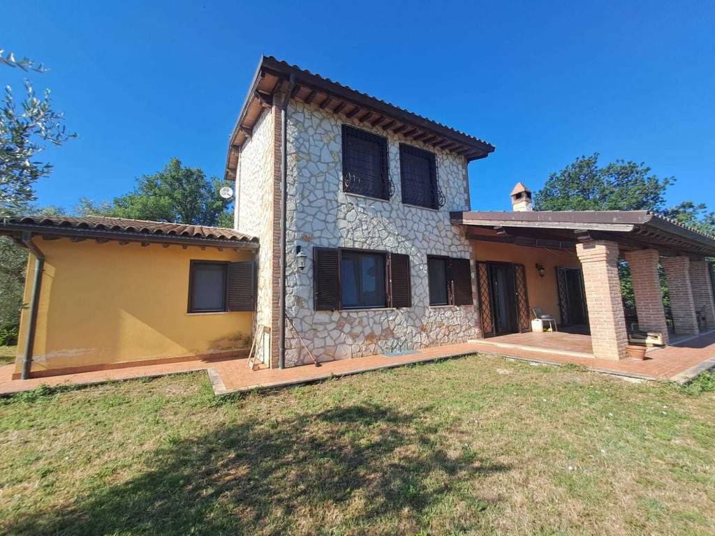 Villa a Amelia in Via Rimembranze, 4545 - Foto 4