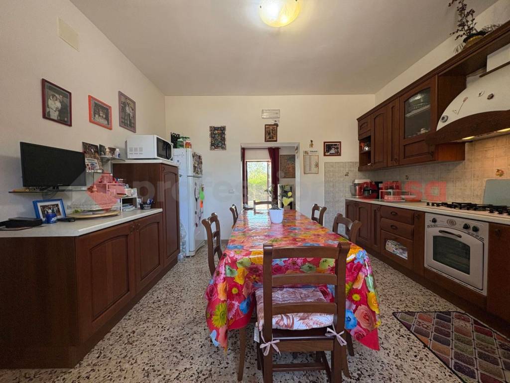 Villa a Terracina in VIA GUARDIOLA, 64 - Foto 2