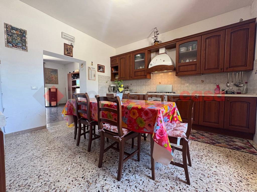 Villa a Terracina in VIA GUARDIOLA, 64 - Foto 3
