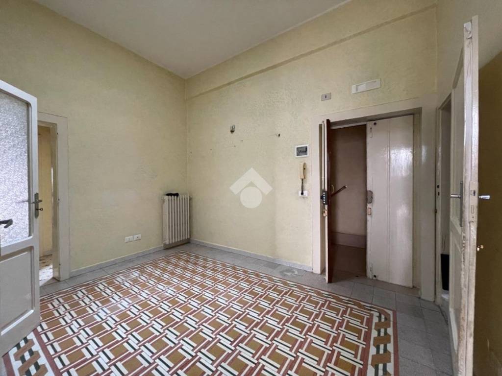 Appartamento a Canosa di puglia in Via Guglielmo Oberdan, 25 - Foto 2