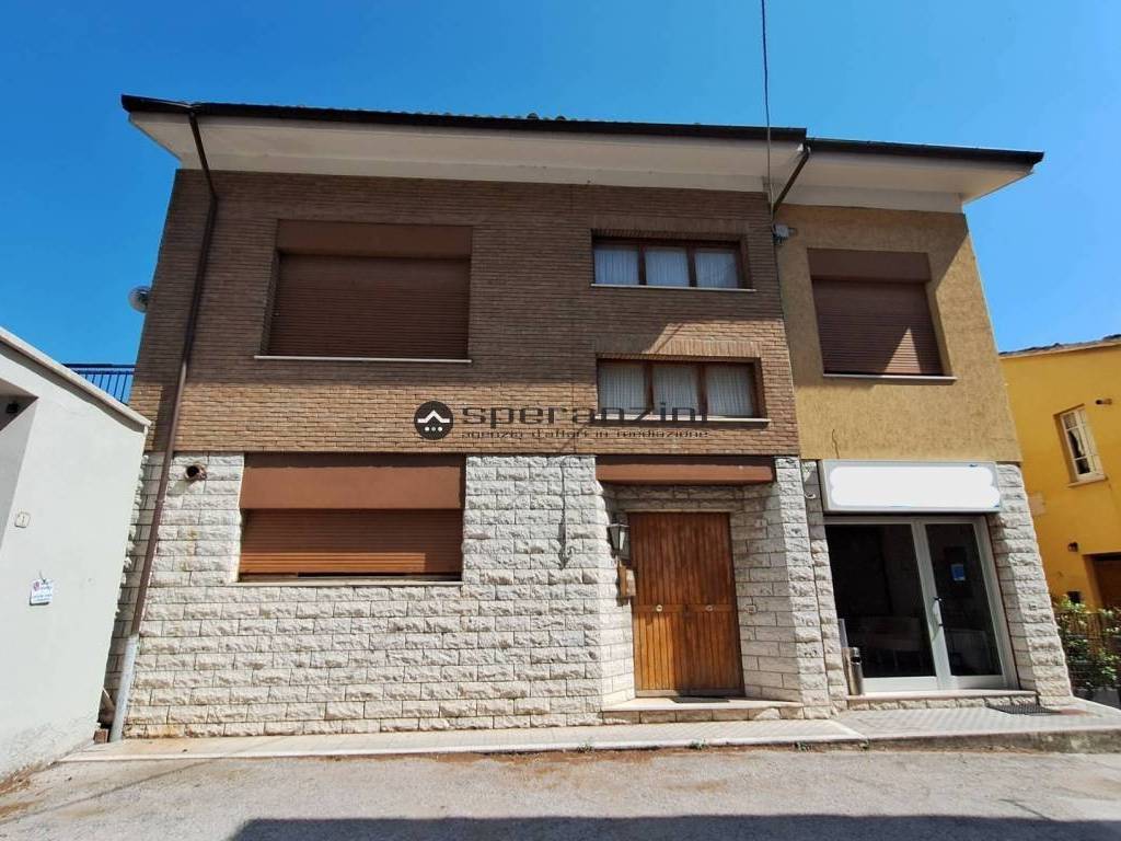 Villa a Fossombrone in via dell'unità , - Foto 2