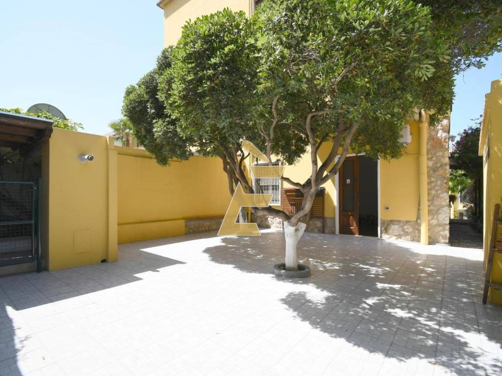 Appartamento a Cagliari in Via Rimini, 13 - Foto 3