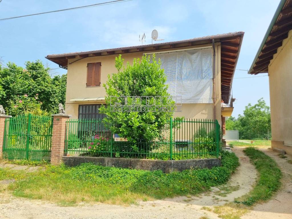 Casa indipendente a Asti in Frazione Montegrosso Cinaglio, 115 - Foto 2