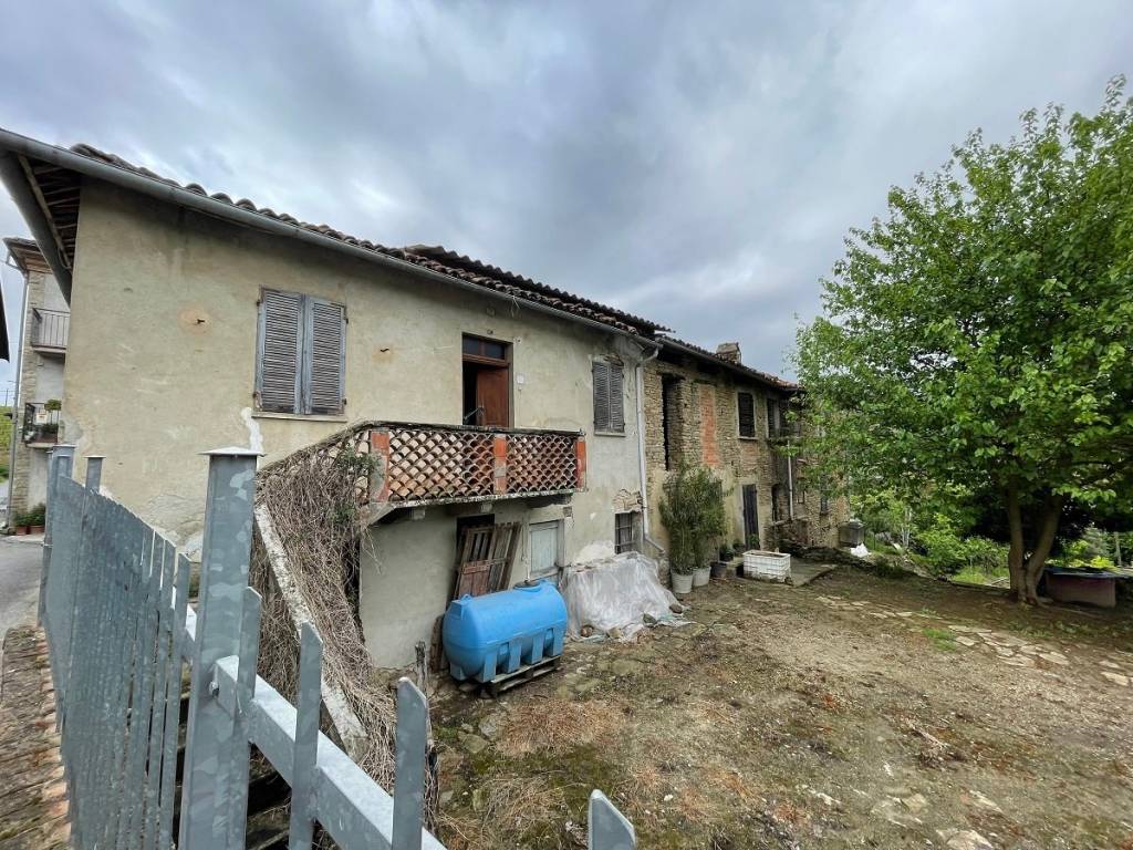Rustico / casale a Santo stefano belbo in Località Robini, 42 - Foto 5