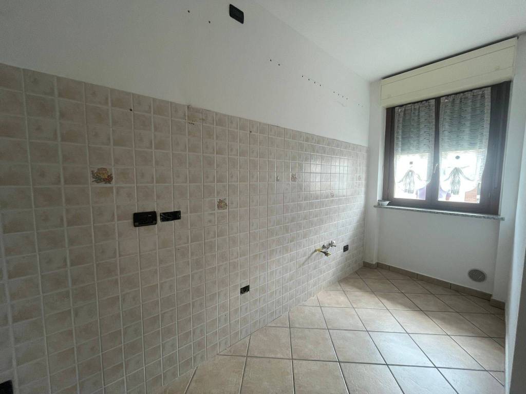 Appartamento a Asti in Via Valledolmo - Foto 5