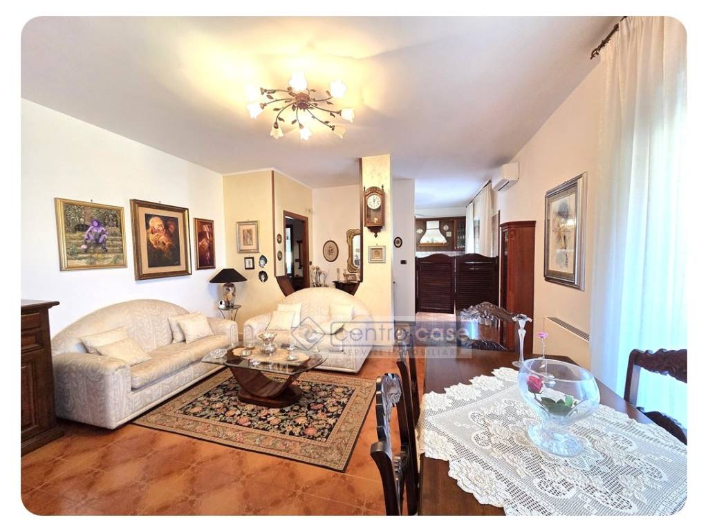 Appartamento a Gaeta in Via Monte Bianco - Foto 4