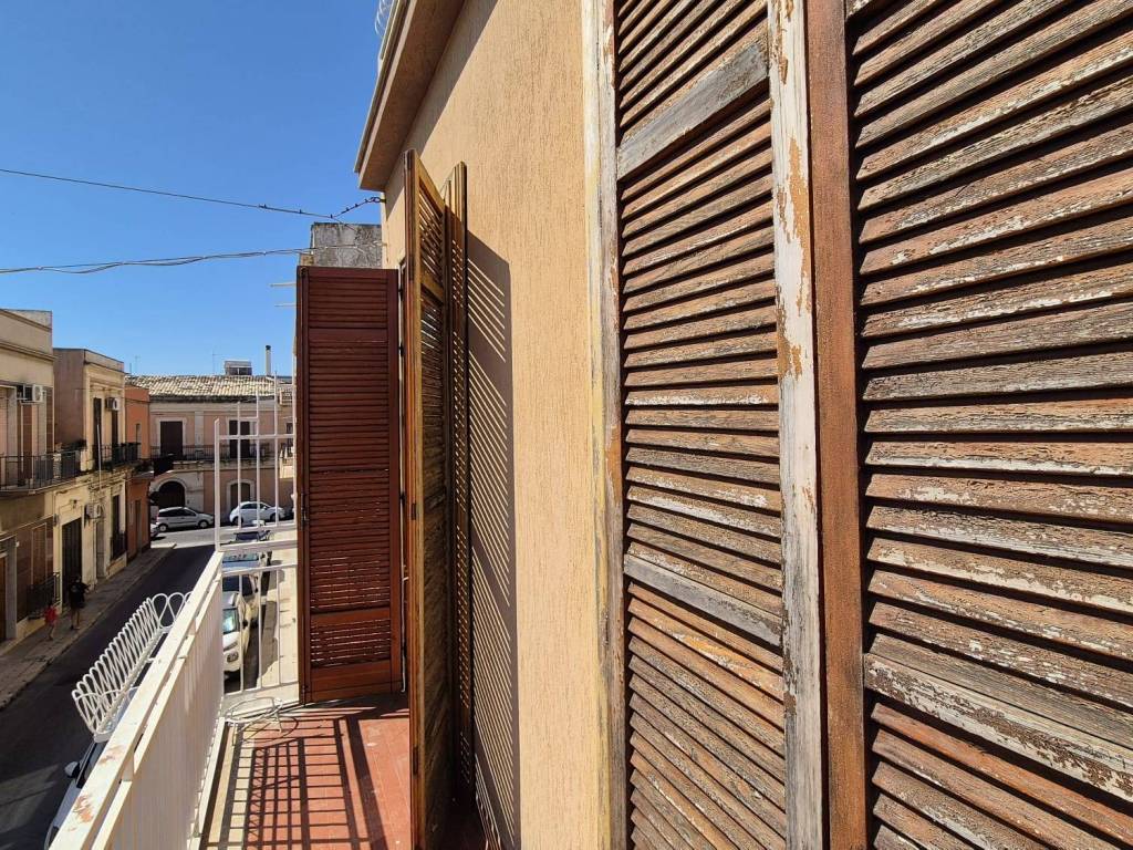 Casa indipendente a Avola in Via Roma - Foto 3