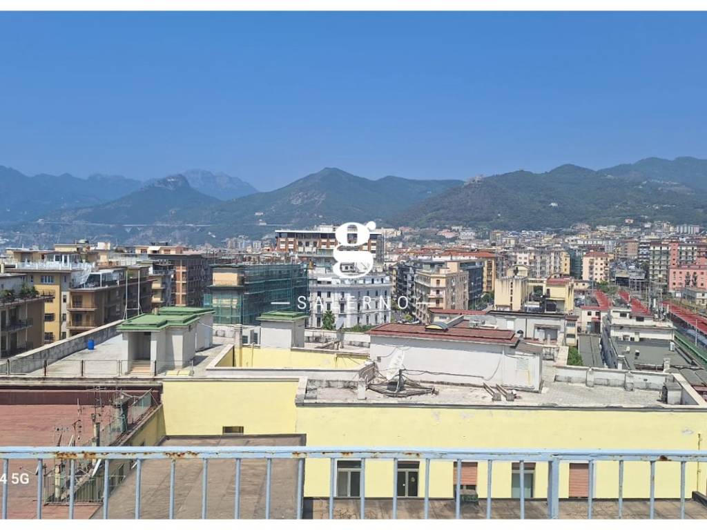 Appartamento a Salerno in corso garibaldi - Foto 5