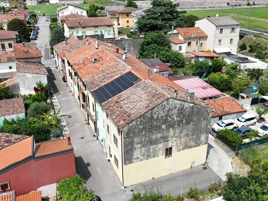 Casa indipendente a Caldiero in Contrada Case Nuove, 9 - Foto 3