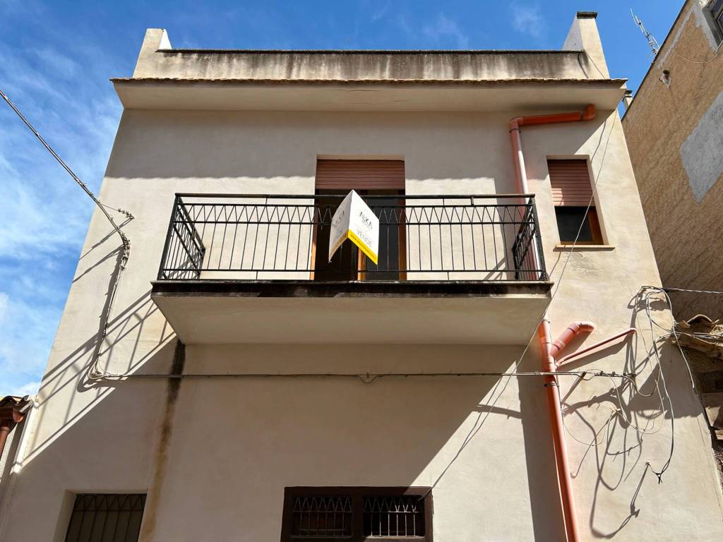 Casa indipendente a Castellammare del golfo in Via Bucceria, 48 - Foto 3