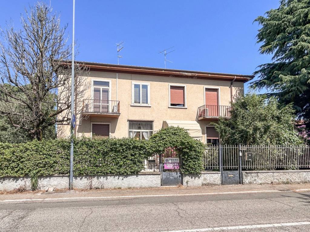 Villa a Villafranca di verona in Via della Maddalena - Foto 2