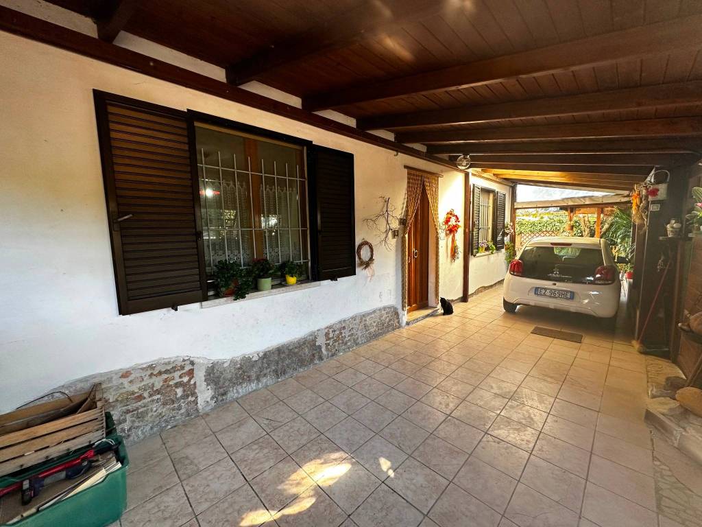 Villa a Fossombrone in Santa Maria della Valle - Foto 3