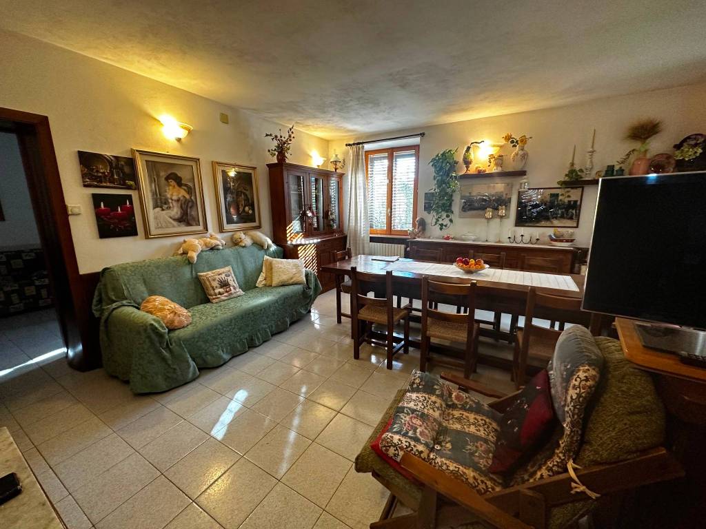 Villa a Fossombrone in Santa Maria della Valle - Foto 5