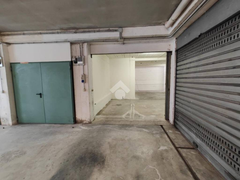 Box / garage a Mantova in Via Ludovico Grossi - Foto 3