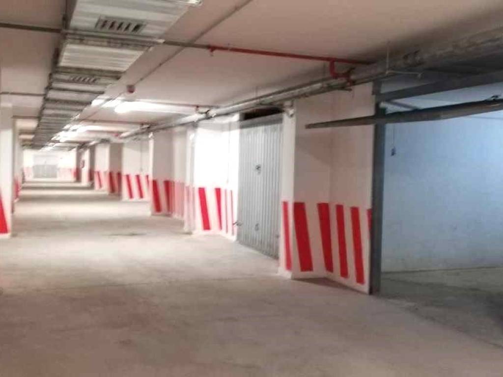 Box / garage a Avellino in Via Luigi Fricchione, 3 - Foto 2