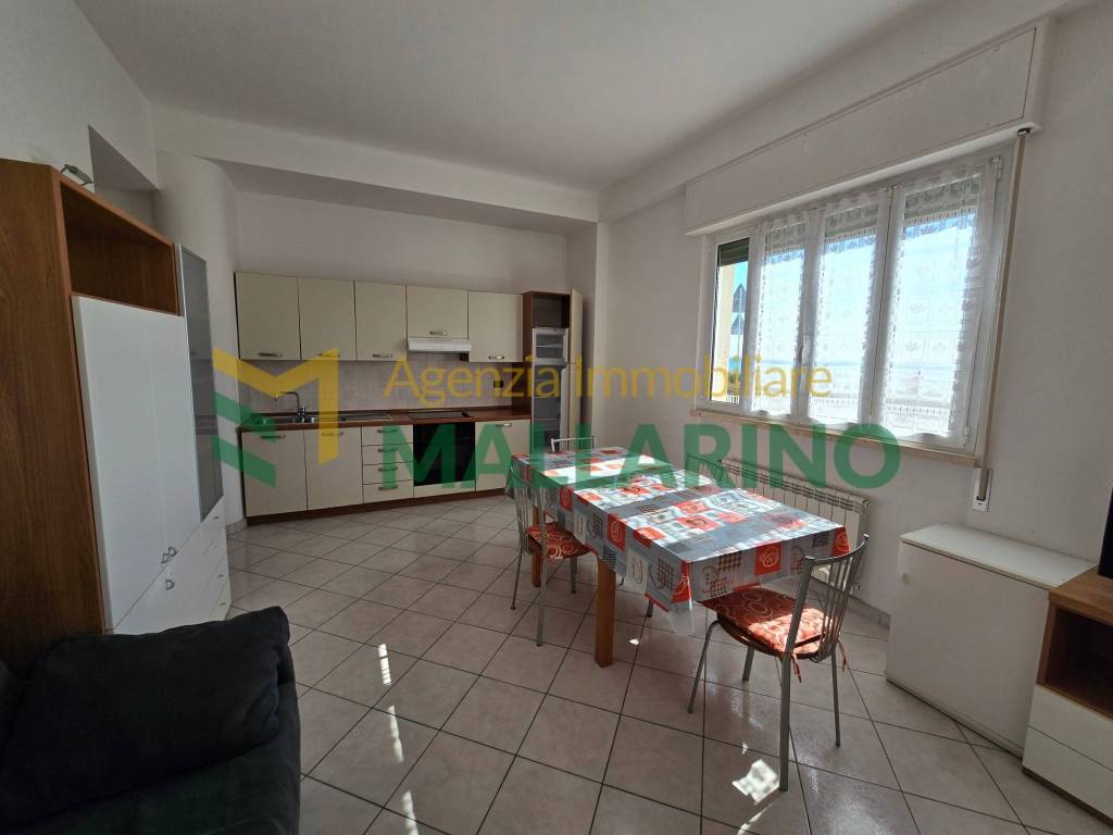 Appartamento a Finale ligure in Corso Europa, 87 - Foto 4