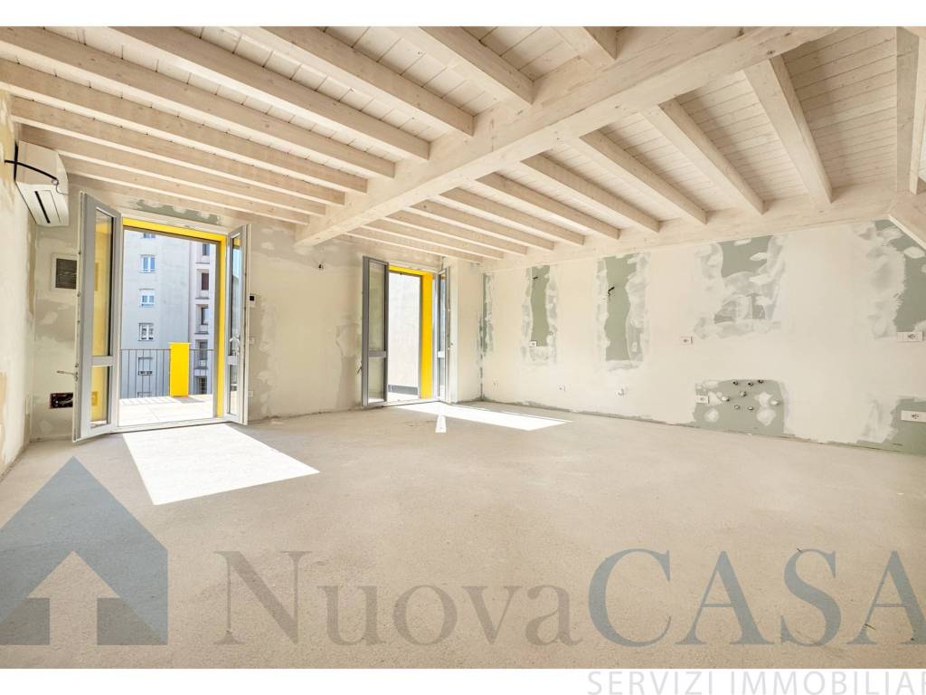 Attico / mansarda a Milano in Via Michelangelo Buonarroti, 4 - Foto 1