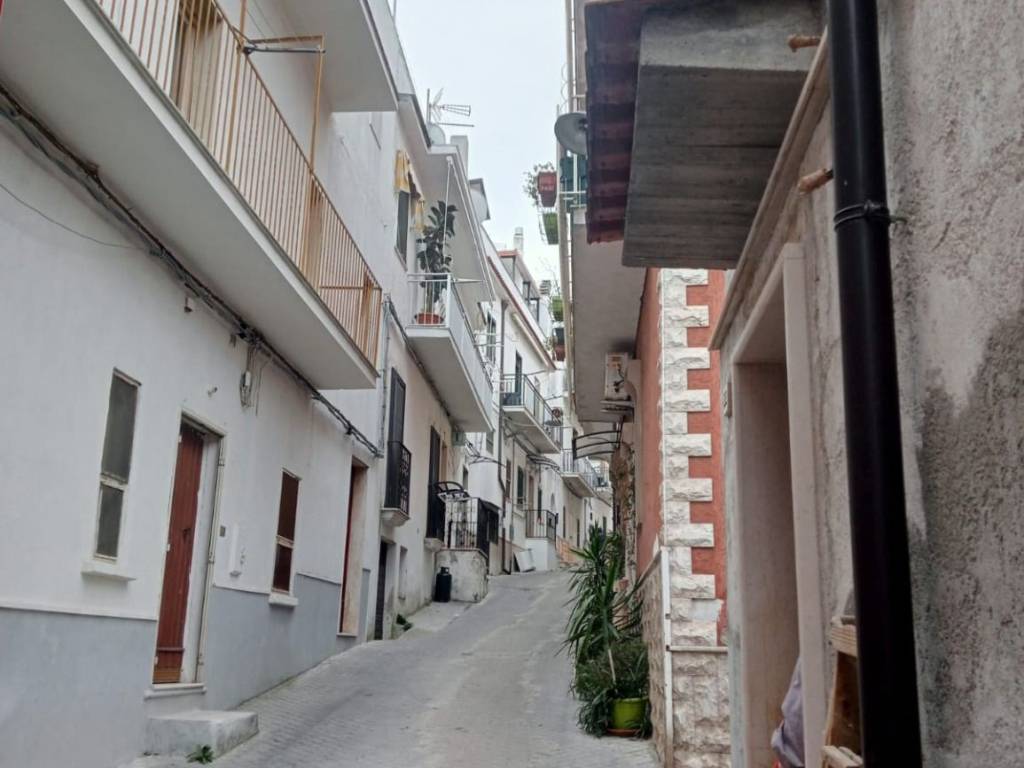 Appartamento a Ischitella in Via Giordano s.n.c. - Foto 3