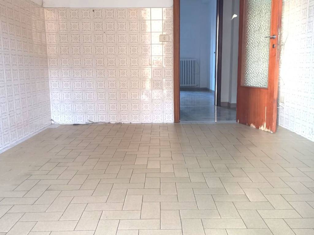 Appartamento a Falconara marittima in Via Ludovico Ariosto - Foto 4