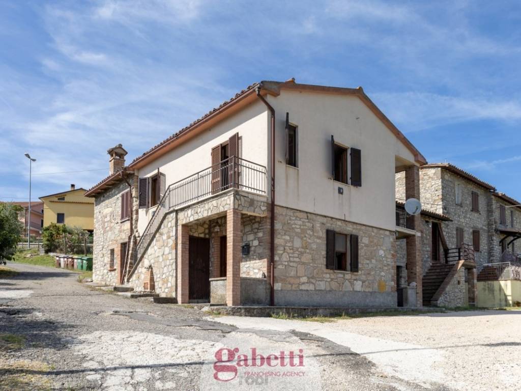 Appartamento a Fratta todina in Via Clausura, 24 - Foto 3