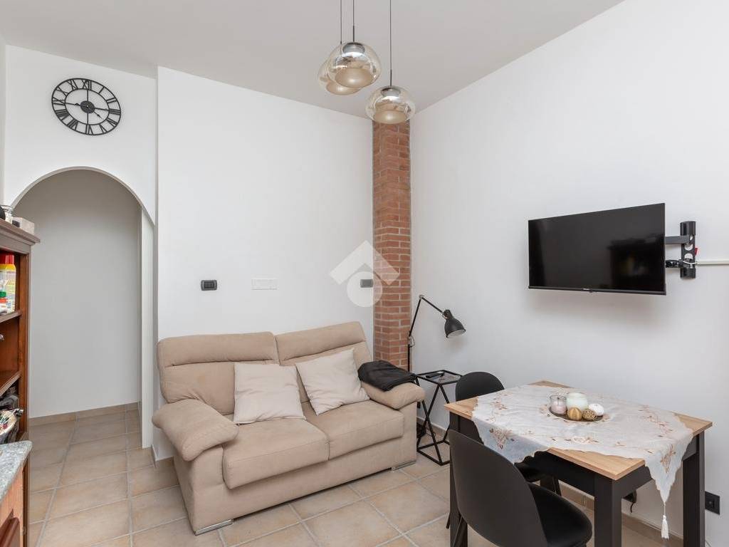 Appartamento a Beinasco in Via Mirafiori, 4 - Foto 2