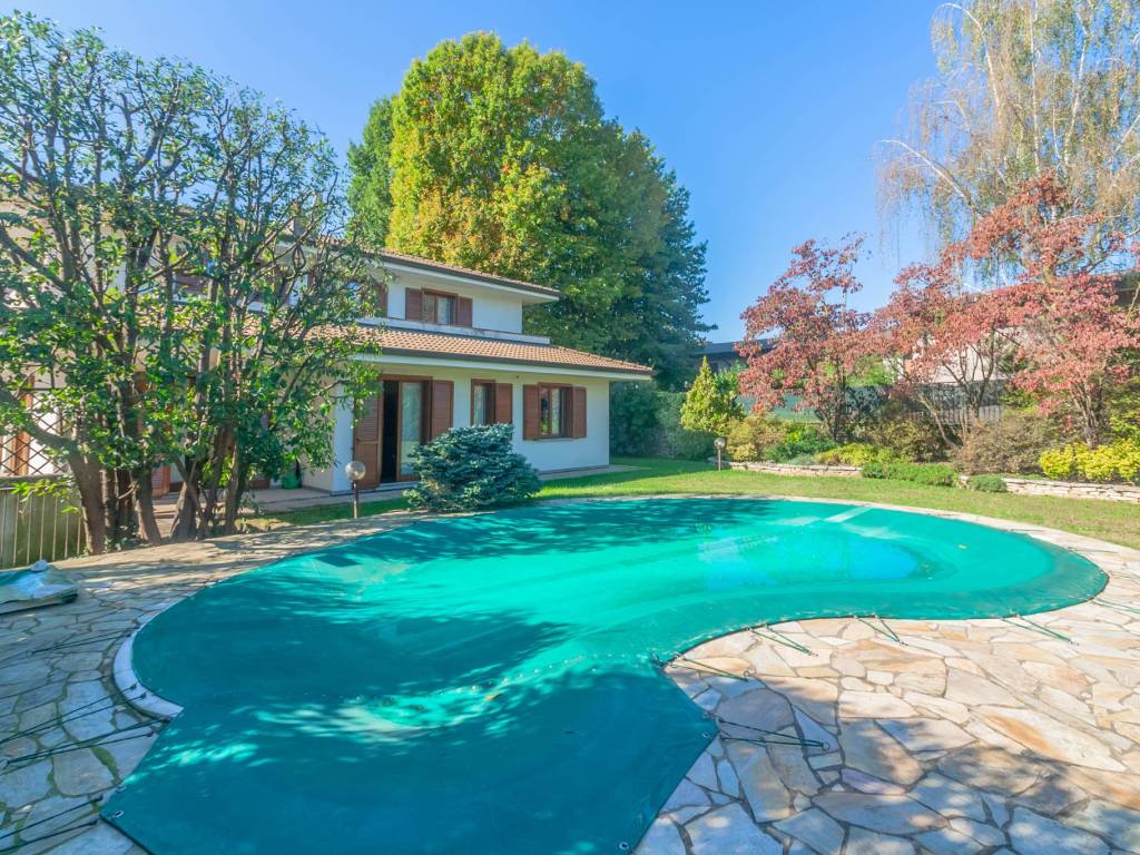 Villa a Cantù in Via Francesco Daverio, 36 - Foto 2