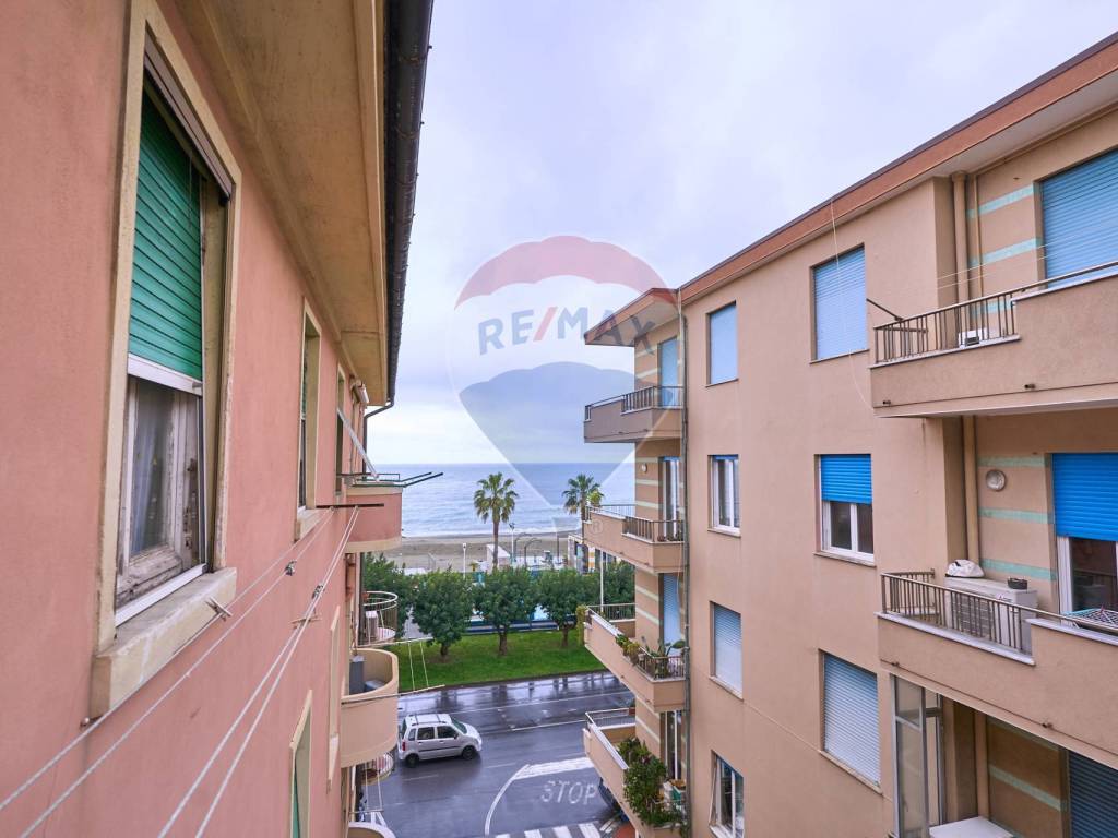 Appartamento a Albissola marina in via anselmo, 3 - Foto 4